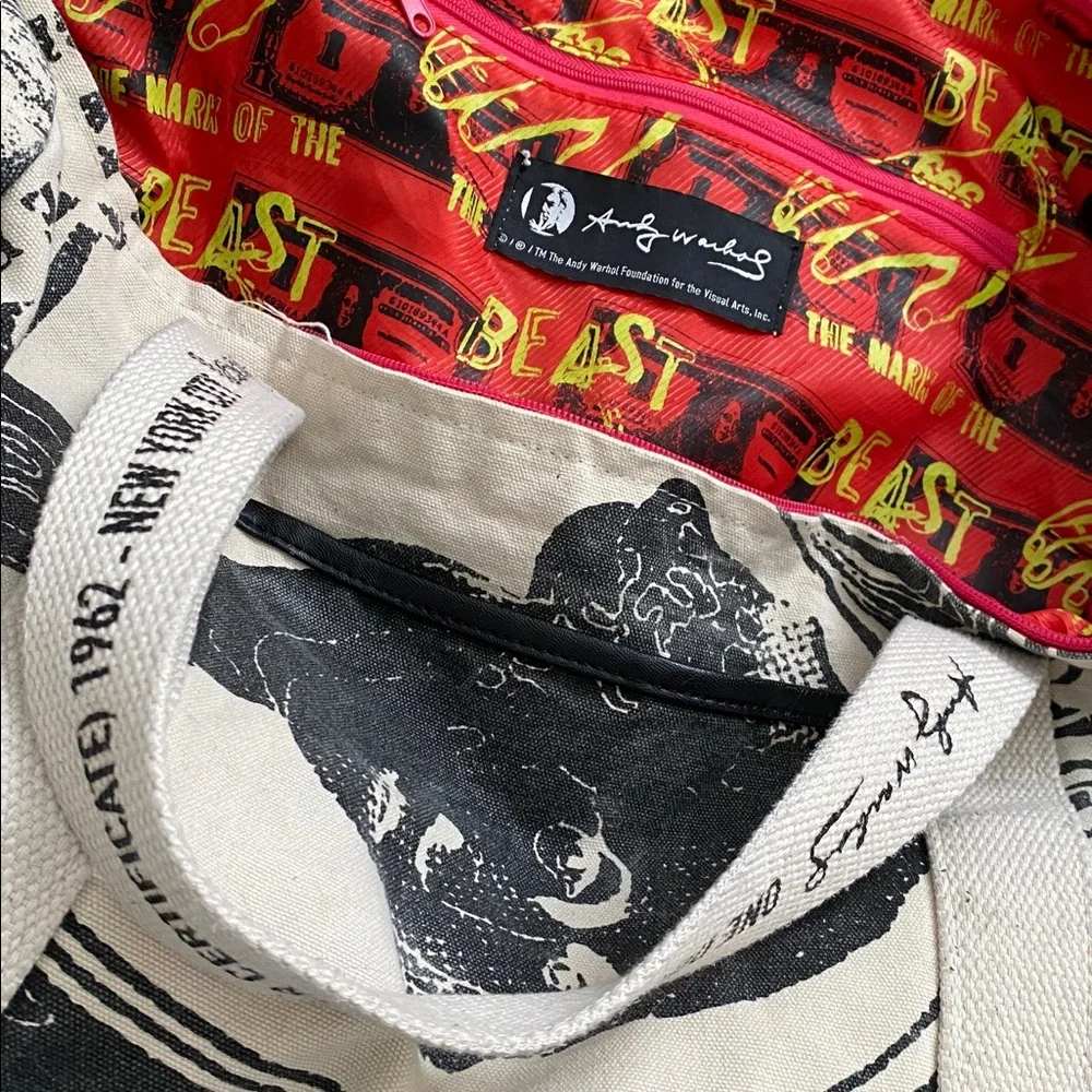 Andy Warhol Dollar Bill Duffel. White straps. - Picture 8 of 15